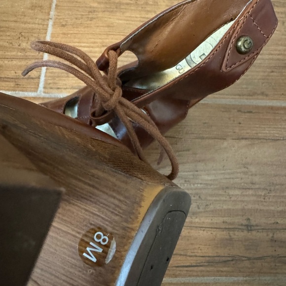 G by Guess Brown Lace-Up Platform Heels (Size 8M) - Picture 6 of 8